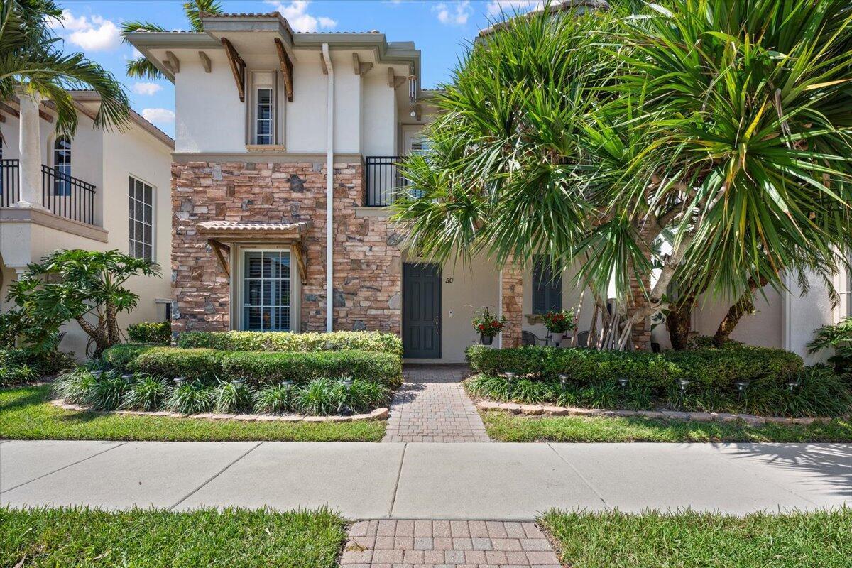 50 Stoney Drive, Palm Beach Gardens FL 33410