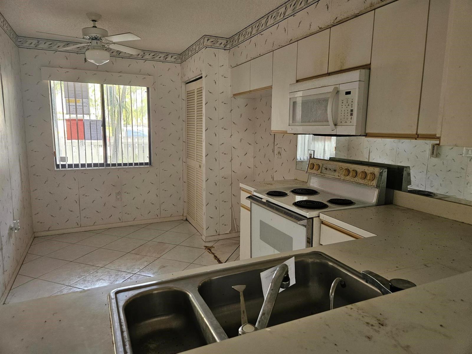 6065 Pointe Regal Circle # 105, Delray Beach FL 33484 photo 4