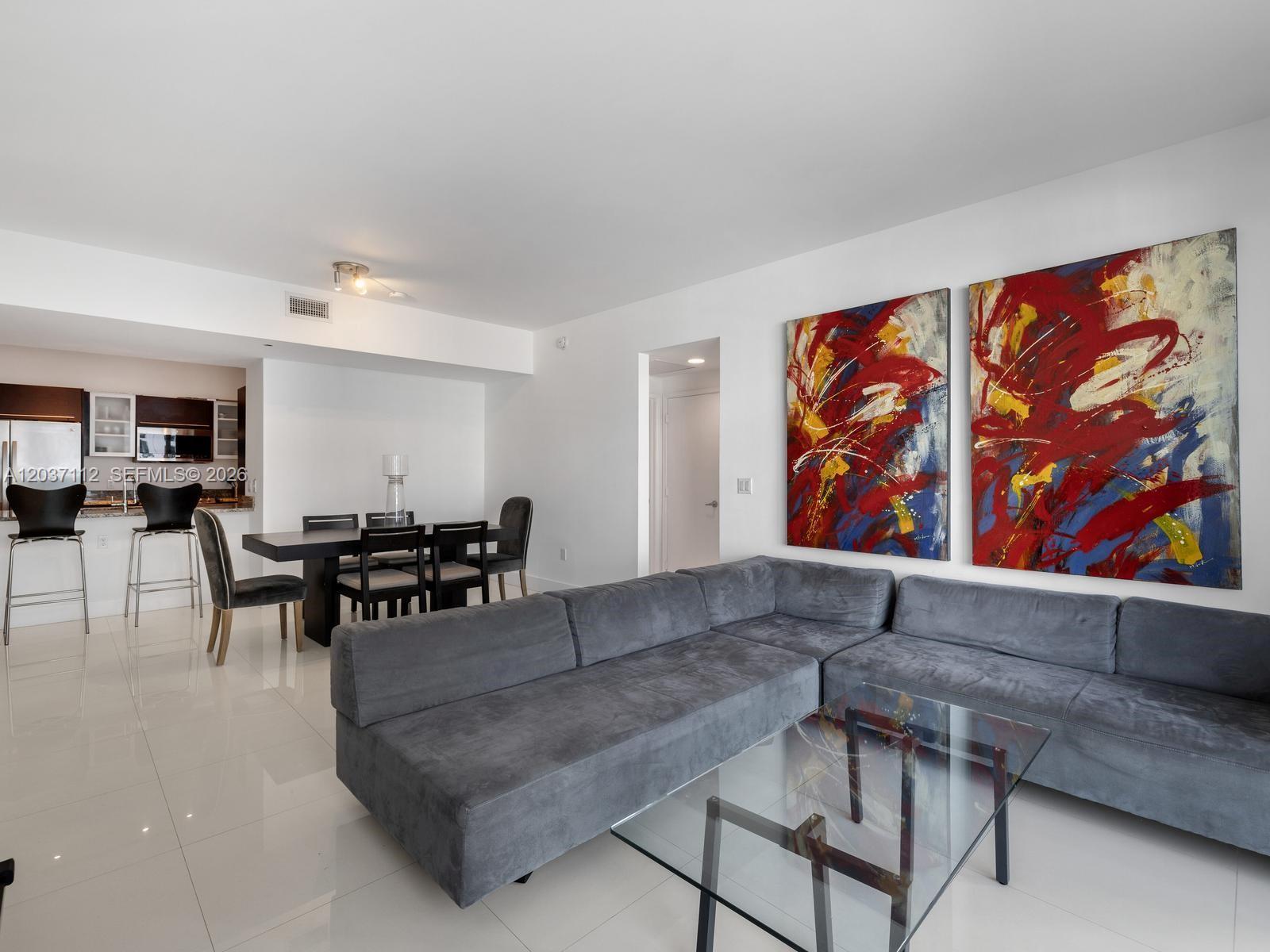 950 Brickell Bay Dr # 1404, Miami FL 33131 photo 3