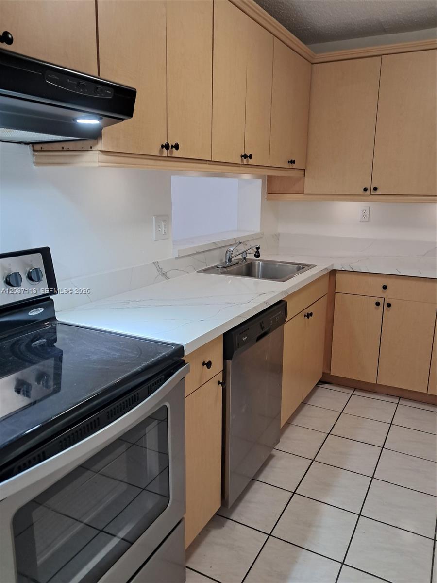 8420 SW 133rd Ave Rd # 120, Miami FL 33183 photo 5