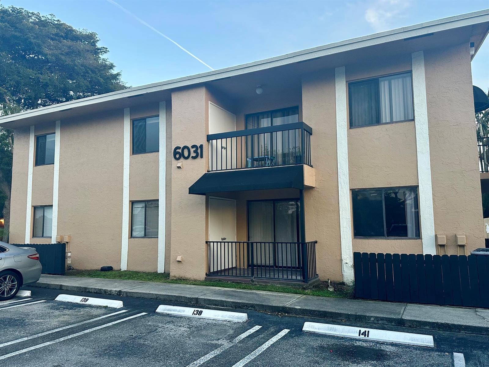 6031 N 10th Ave Avenue N # 219, FL 33463