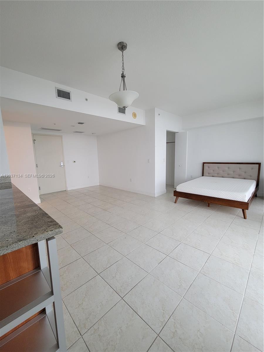 185 SW 7th St # 3500, Miami FL 33130 photo 4
