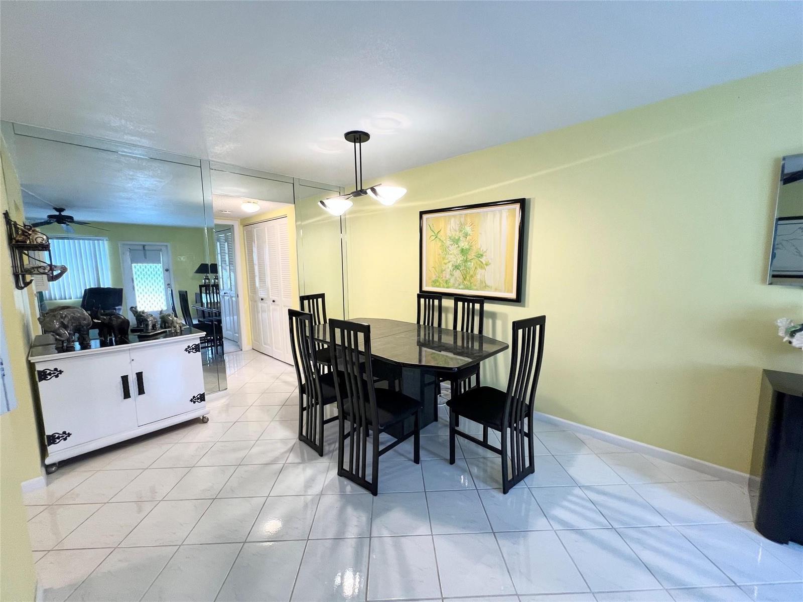 112 Oakridge I # 112, Deerfield Beach FL 33442