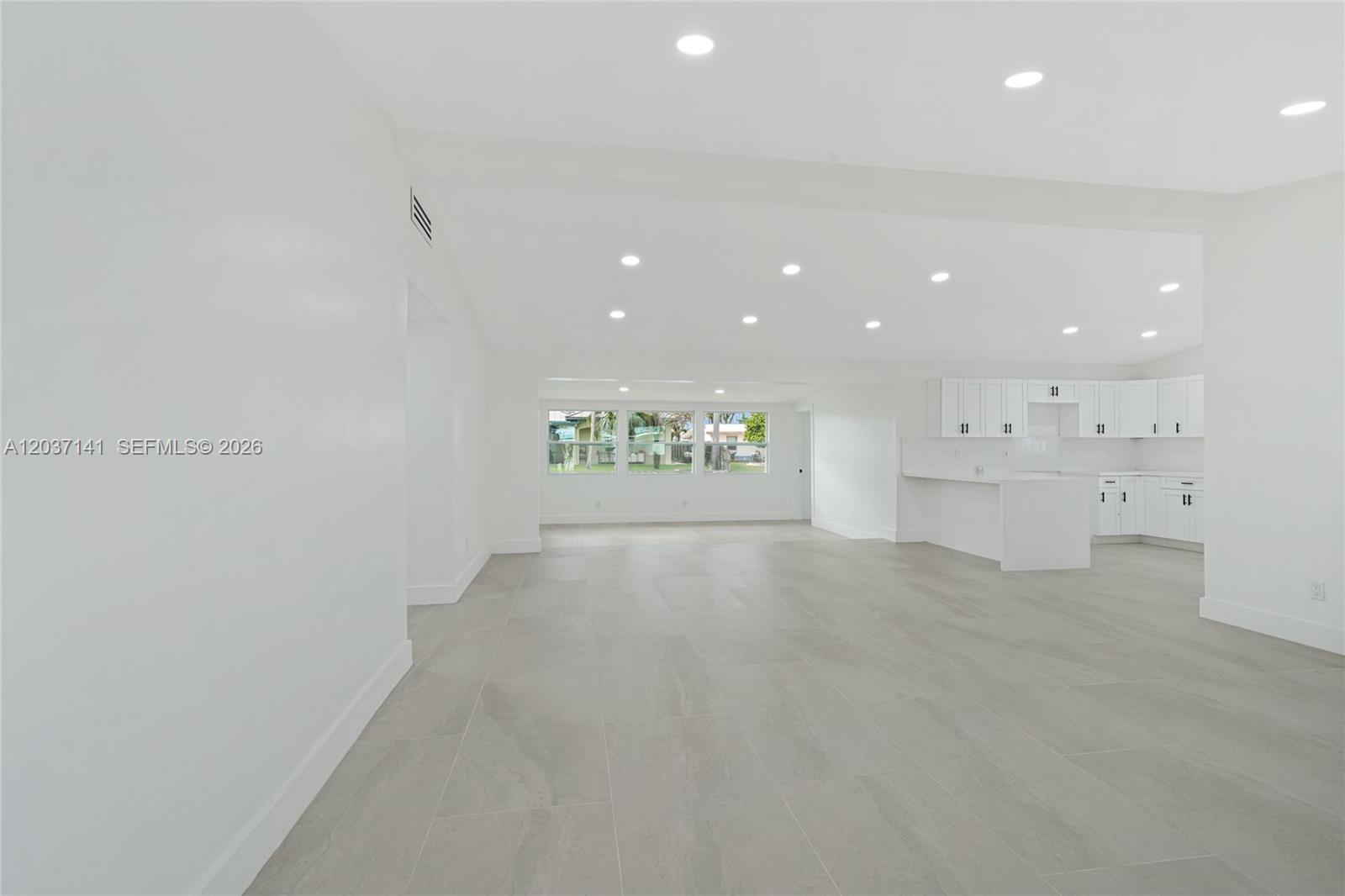 2649 Key Largo Ln, Fort Lauderdale FL 33312 photo 3