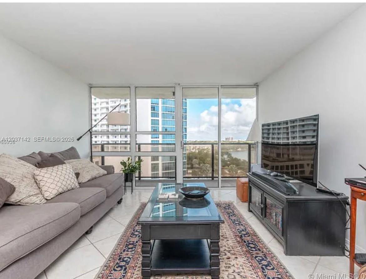 600 NE 36th St # 1006, Miami FL 33137 photo 4