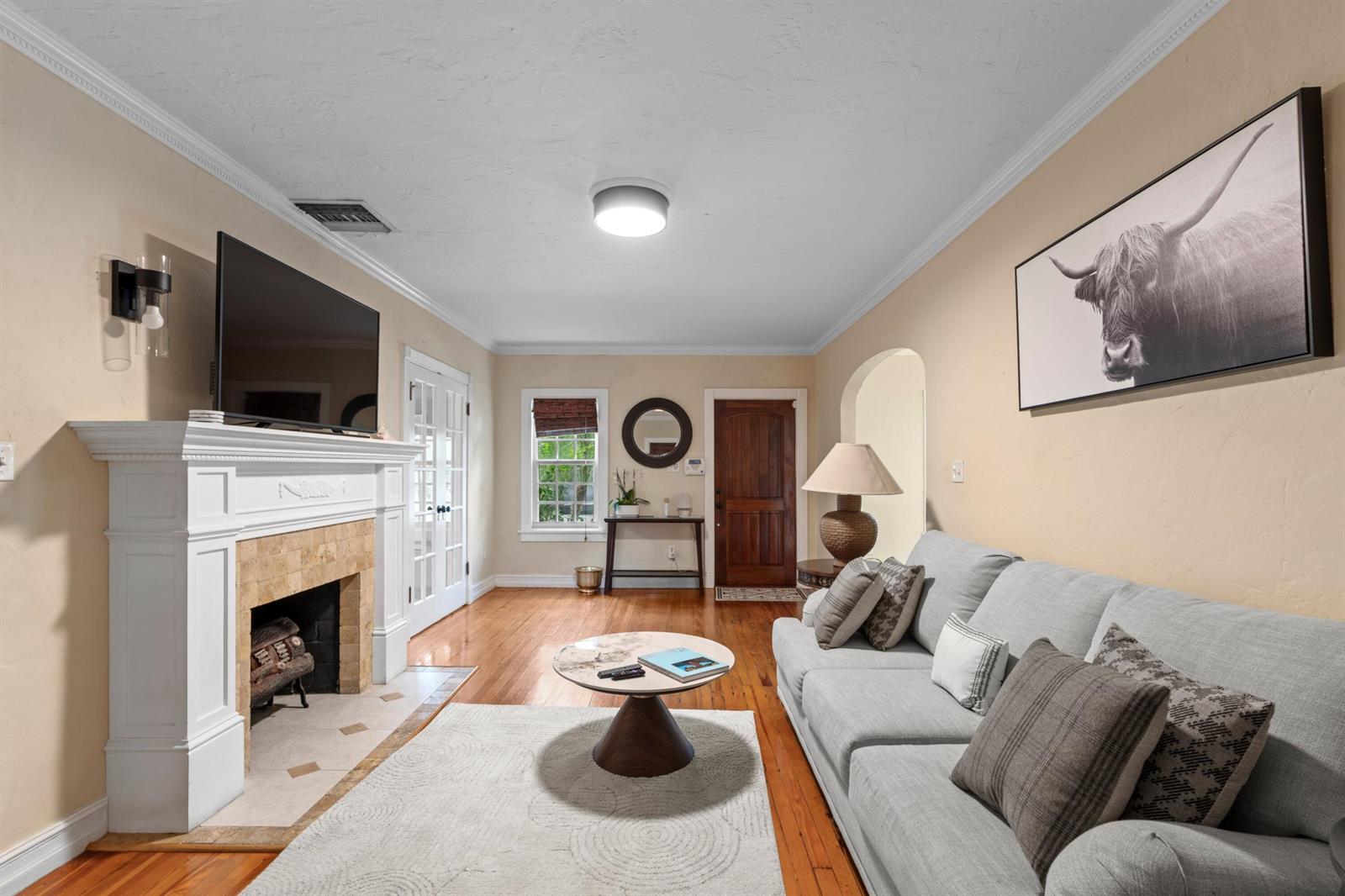 217 Lytton Court, West Palm Beach FL 33405 photo 4