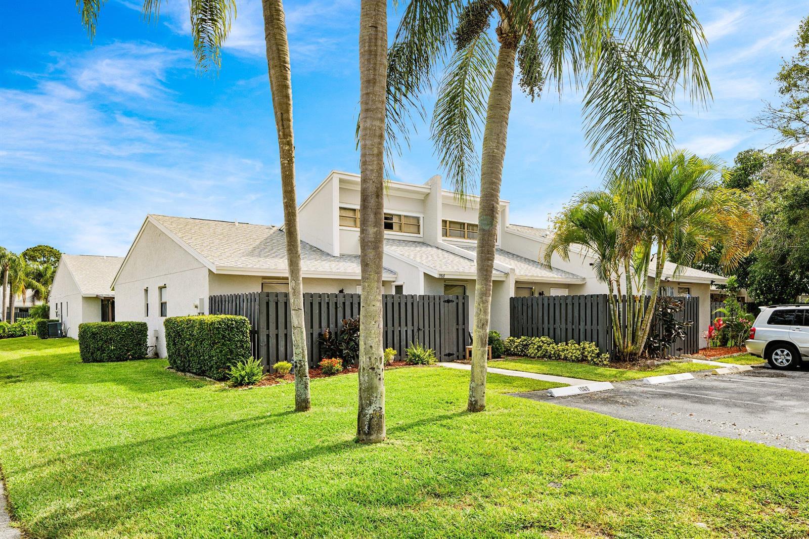 1968 Monks Court, West Palm Beach FL 33415 photo 2