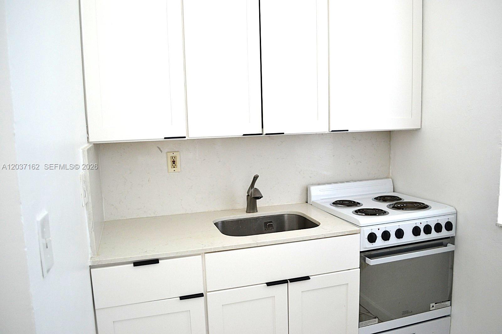 1035 SW 4th St # 4, Miami FL 33130 photo 4