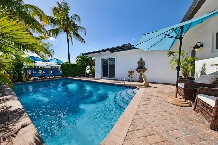 2125 NE 17th Ter, Wilton Manors FL 33305 photo 3