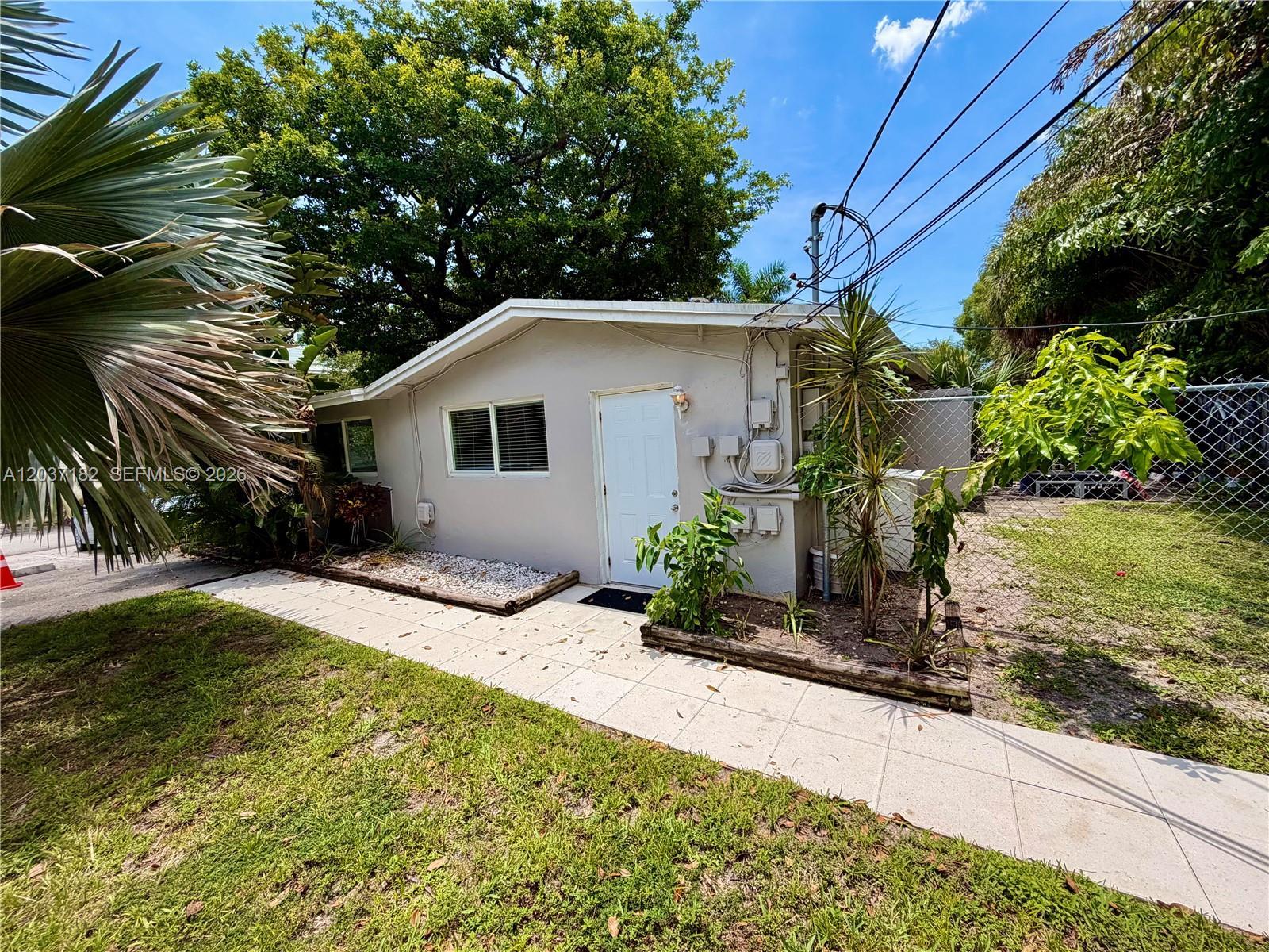 2809 NE 6th Ln # 2809, Wilton Manors FL 33334 photo 3