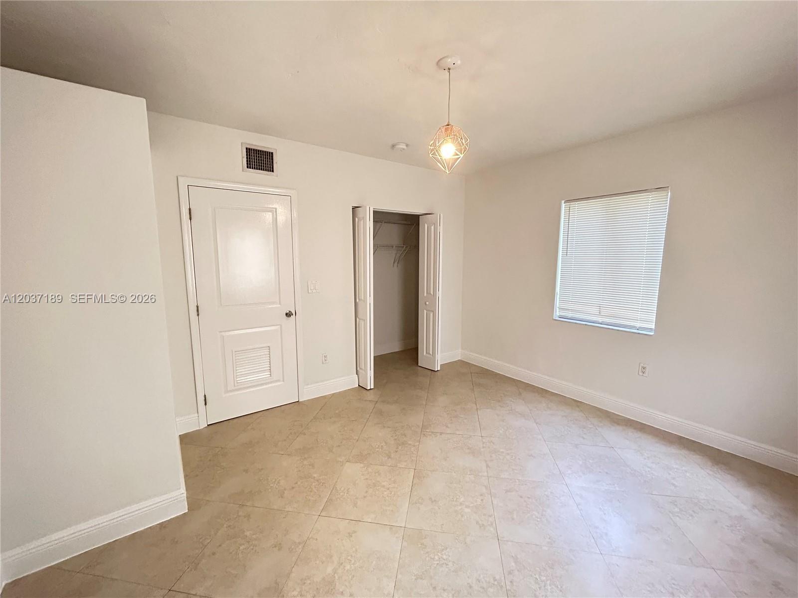 2880 Pine Tree Dr # 5, Miami Beach FL 33140 photo 5