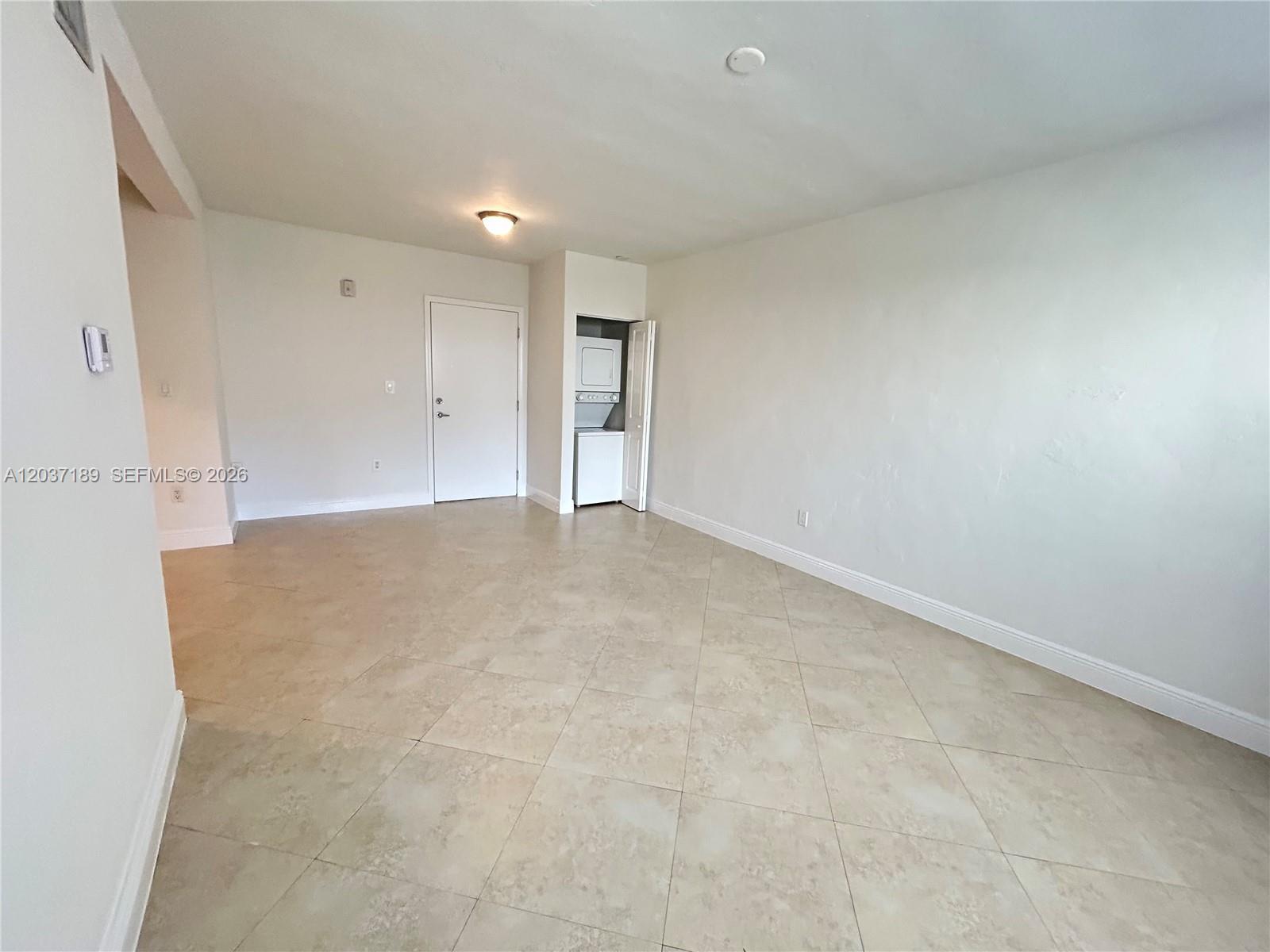 2880 Pine Tree Dr # 5, Miami Beach FL 33140 photo 4