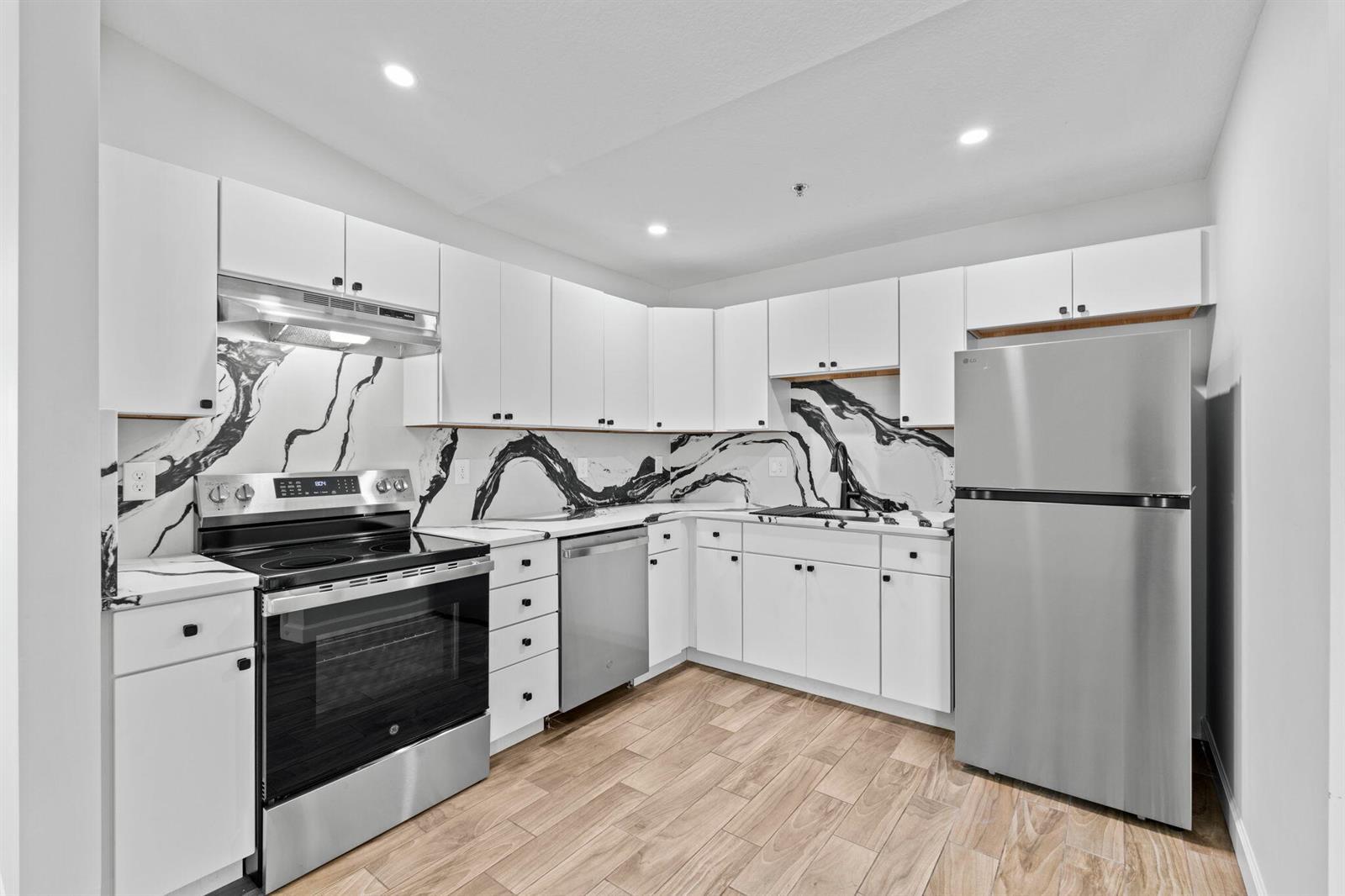56 W 12th Street # D, Riviera Beach FL 33404