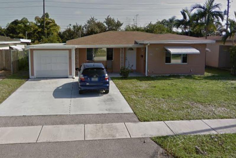 4650 NE 1st Terrace, Oakland Park FL 33334 photo 2