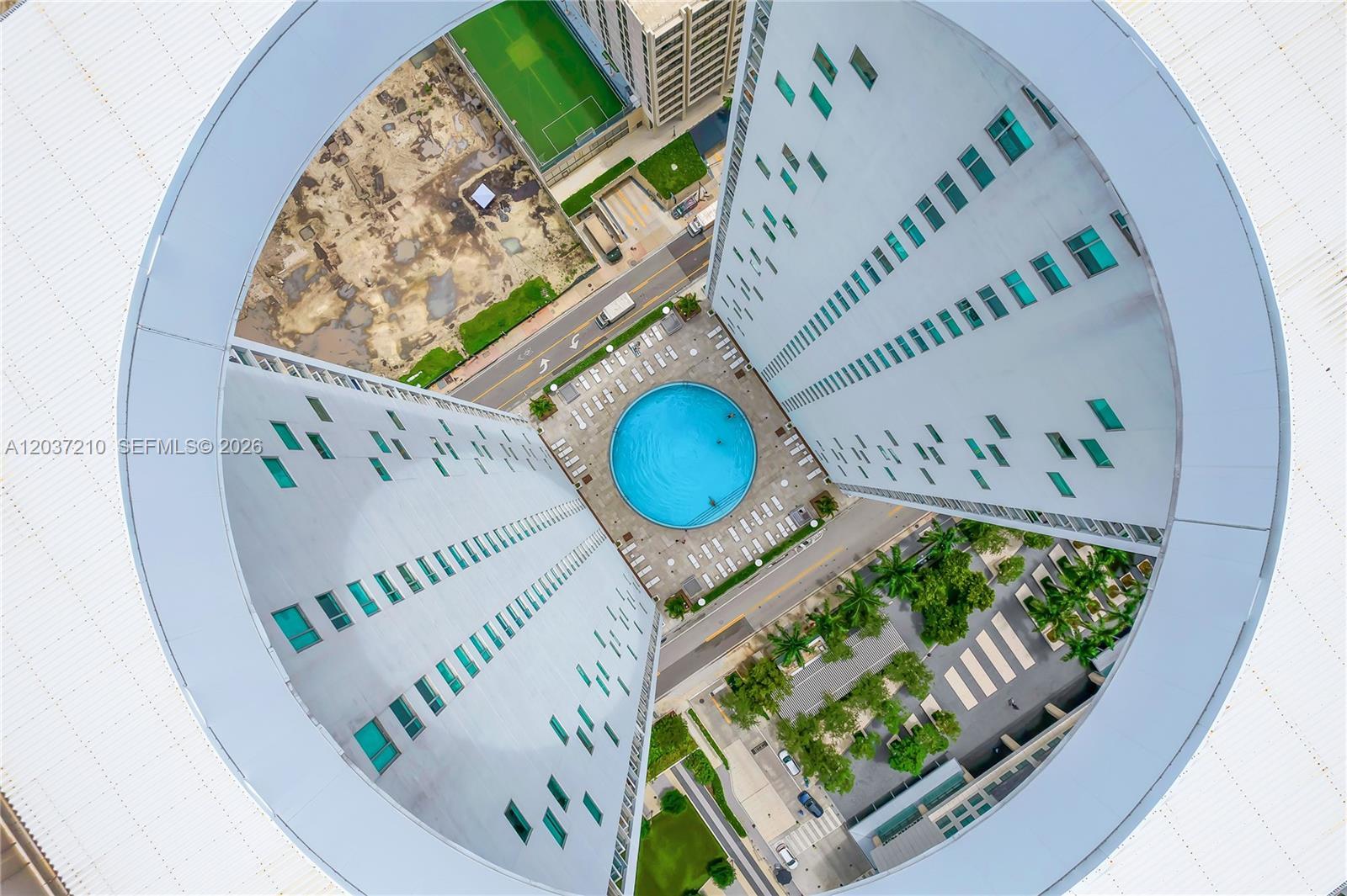 500 Brickell Ave # 2700, Miami FL 33131 photo 2