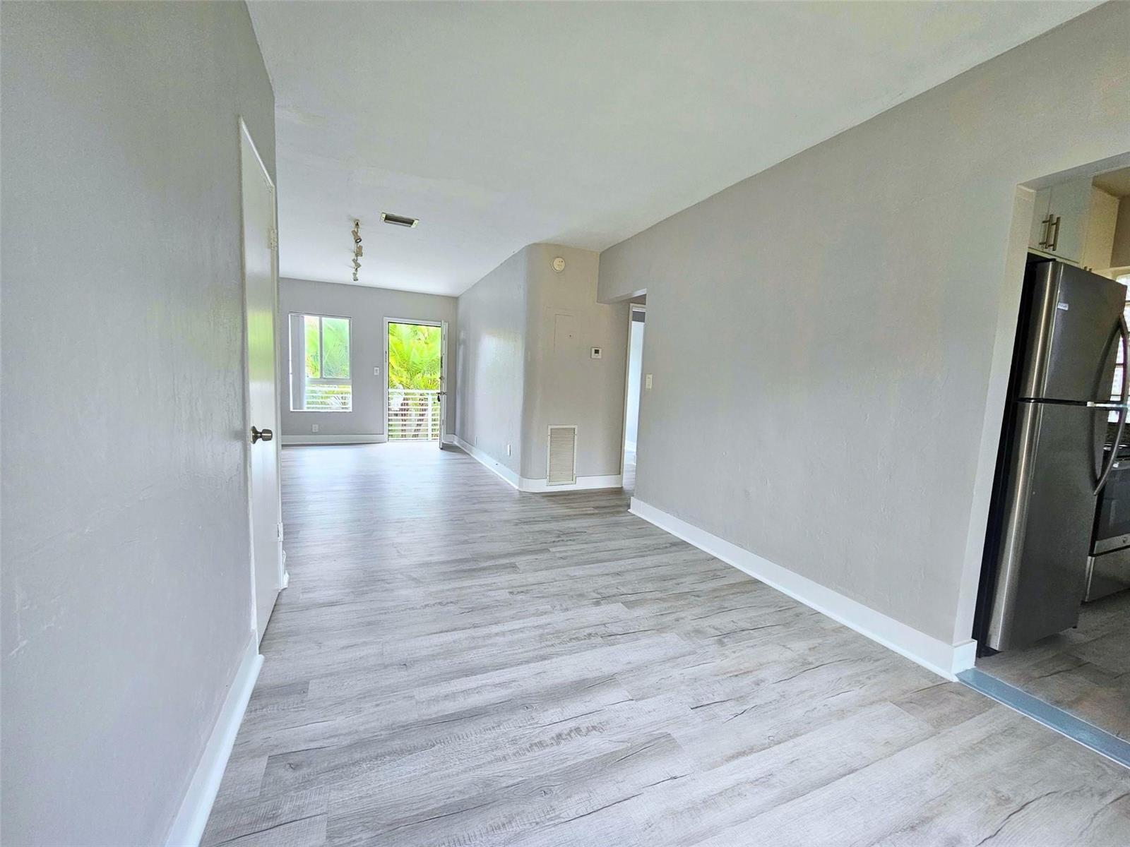 701 NE 16th Avenue # 26, Fort Lauderdale FL 33304 photo 4