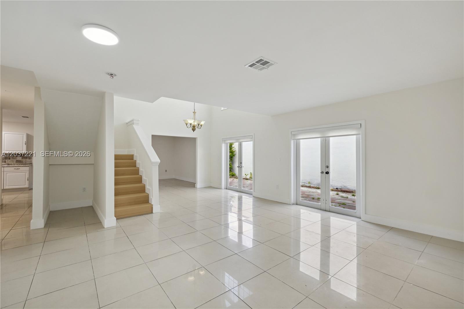15131 SW 58th St, Miami FL 33193 photo 2
