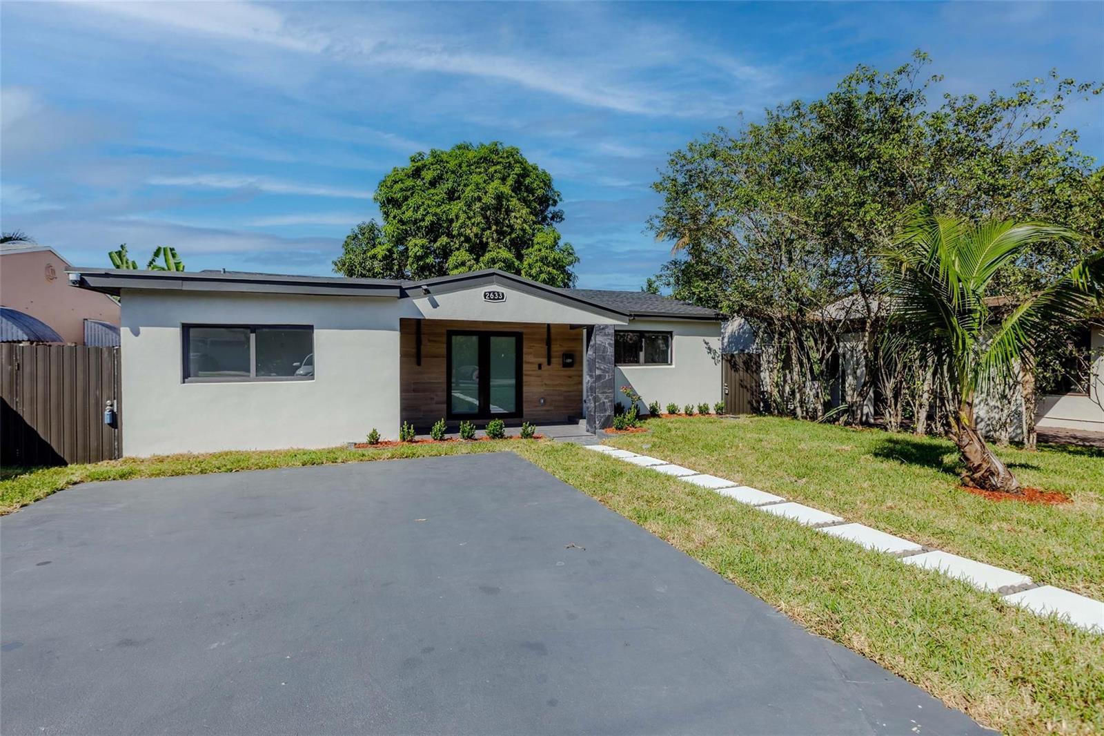 2633 NW Taft Street, Hollywood FL 33020 photo 3