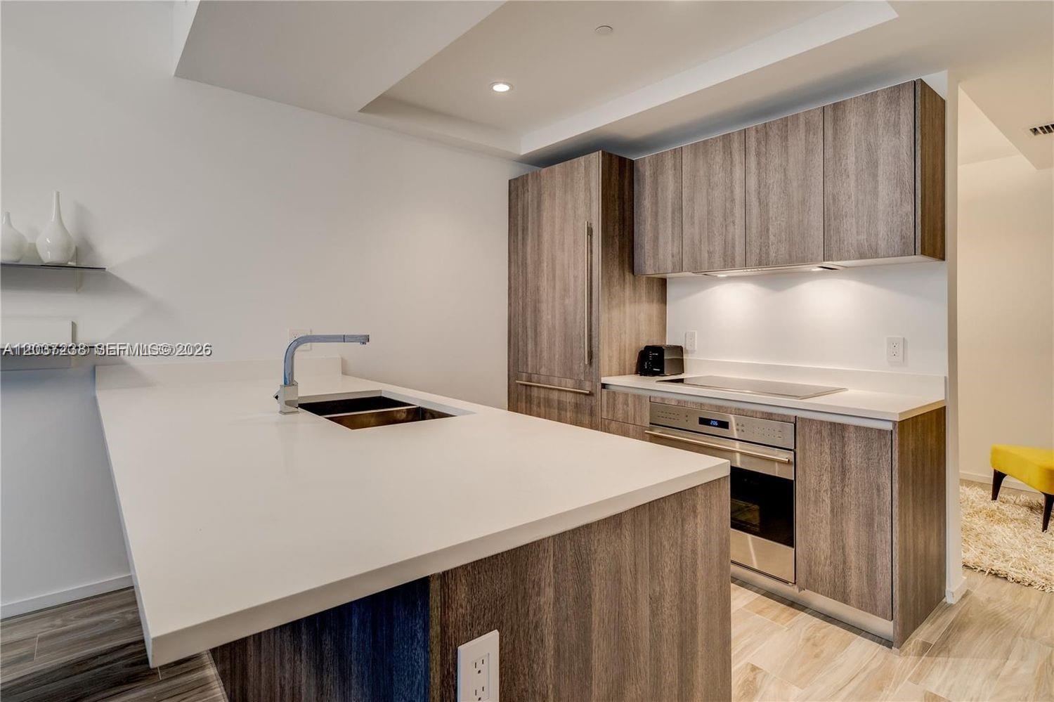 801 S Miami Ave # 2906, Miami FL 33130 photo 2