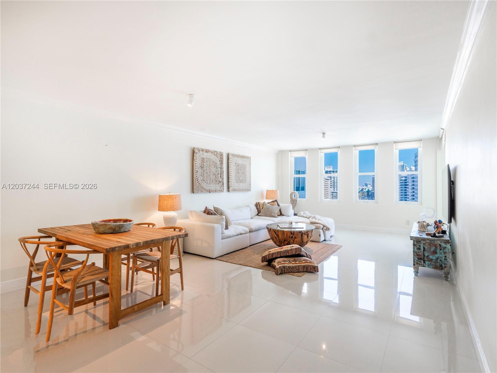 5401 Collins Ave # 1013, Miami Beach FL 33140 photo 2