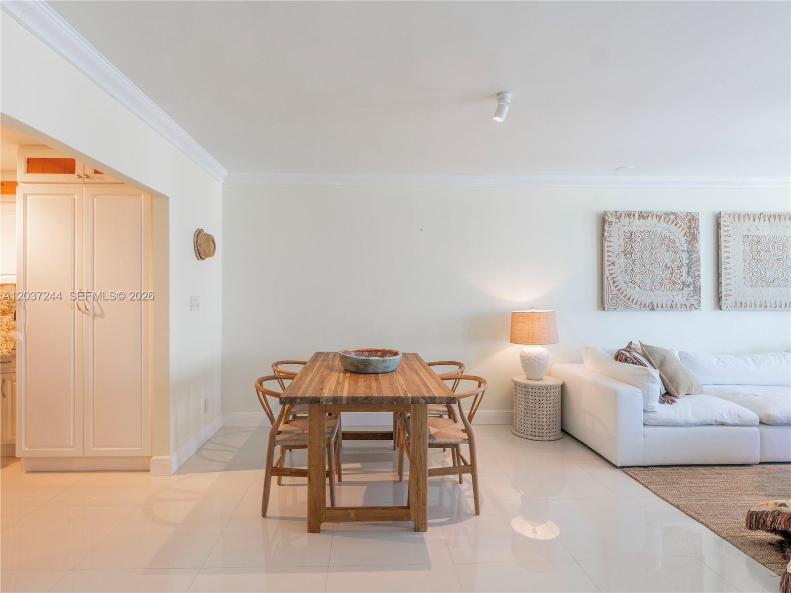 5401 Collins Ave # 1013, Miami Beach FL 33140 photo 4