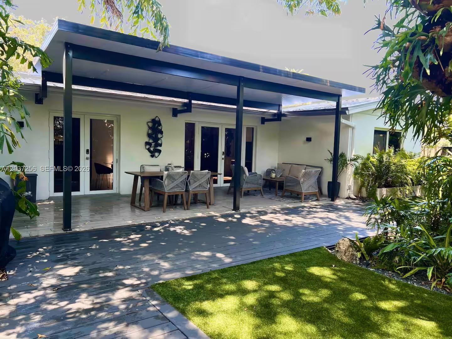 424 NE 28th Dr, Wilton Manors FL 33334 photo 4