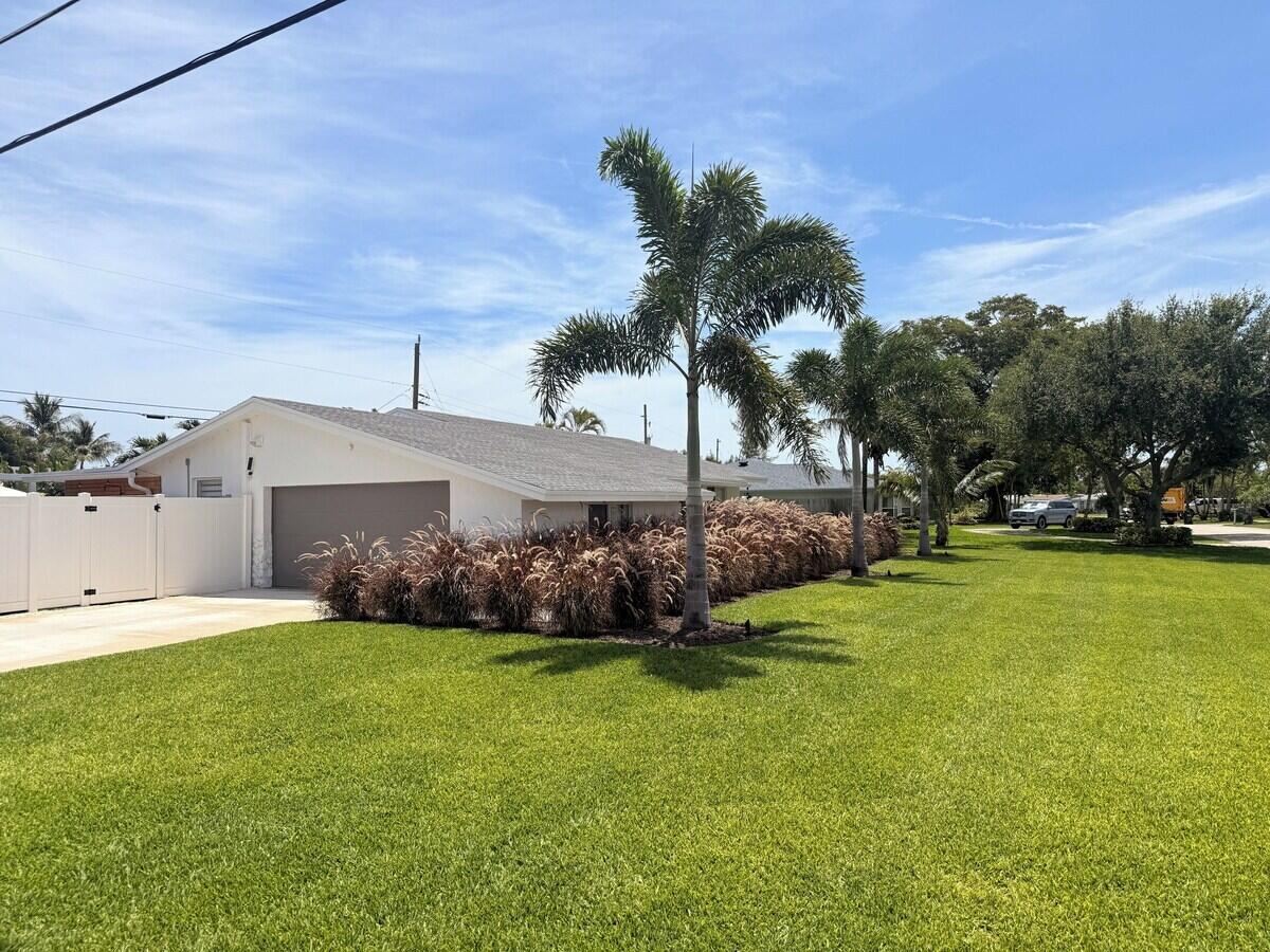 541 Ibis Drive, Delray Beach FL 33444 photo 2