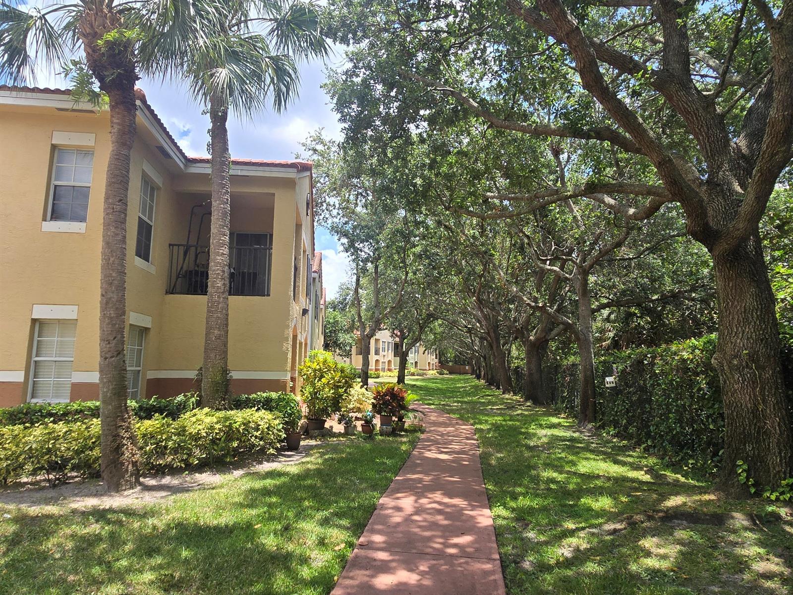 10306 Fox Trail Road S # 912, West Palm Beach FL 33411