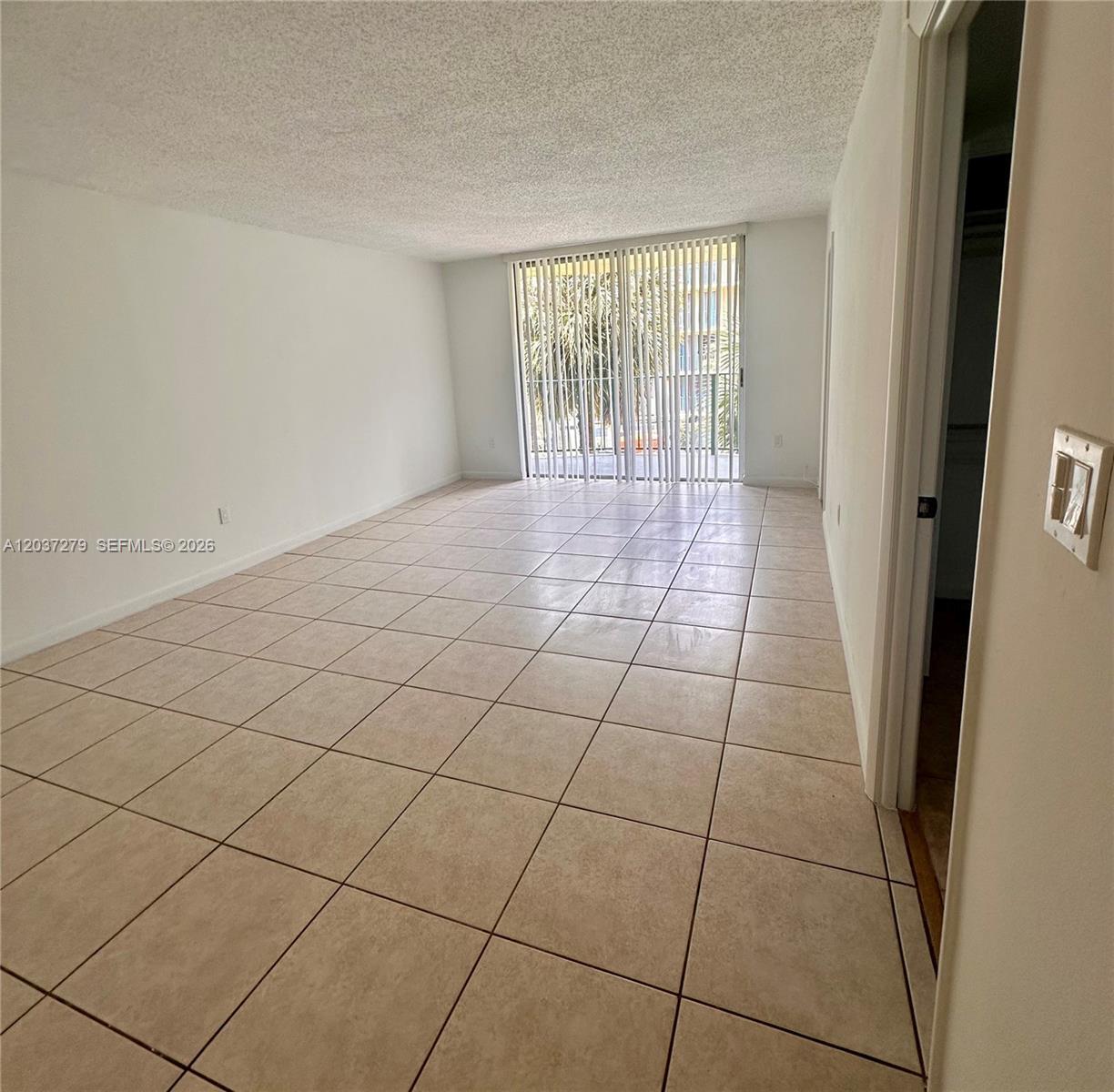 9360 Fontainebleau Blvd # 309, Miami FL 33172 photo 3