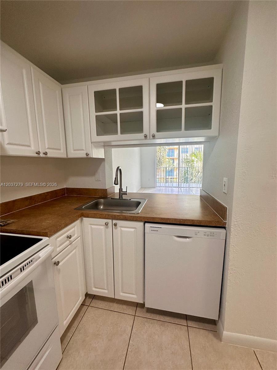9360 Fontainebleau Blvd # 309, Miami FL 33172 photo 5