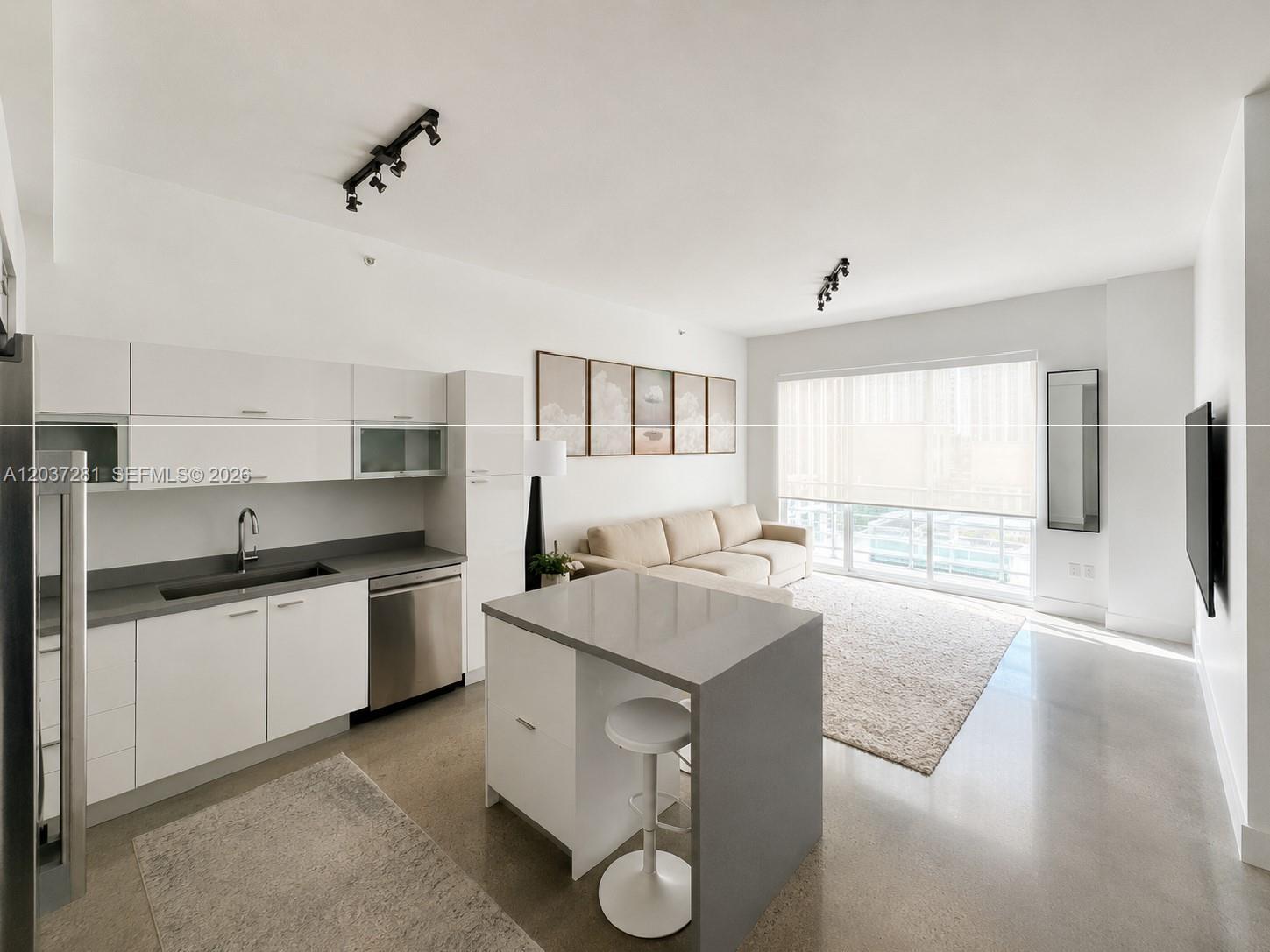 133 NE 2nd Ave # 1508, Miami FL 33132 photo 4