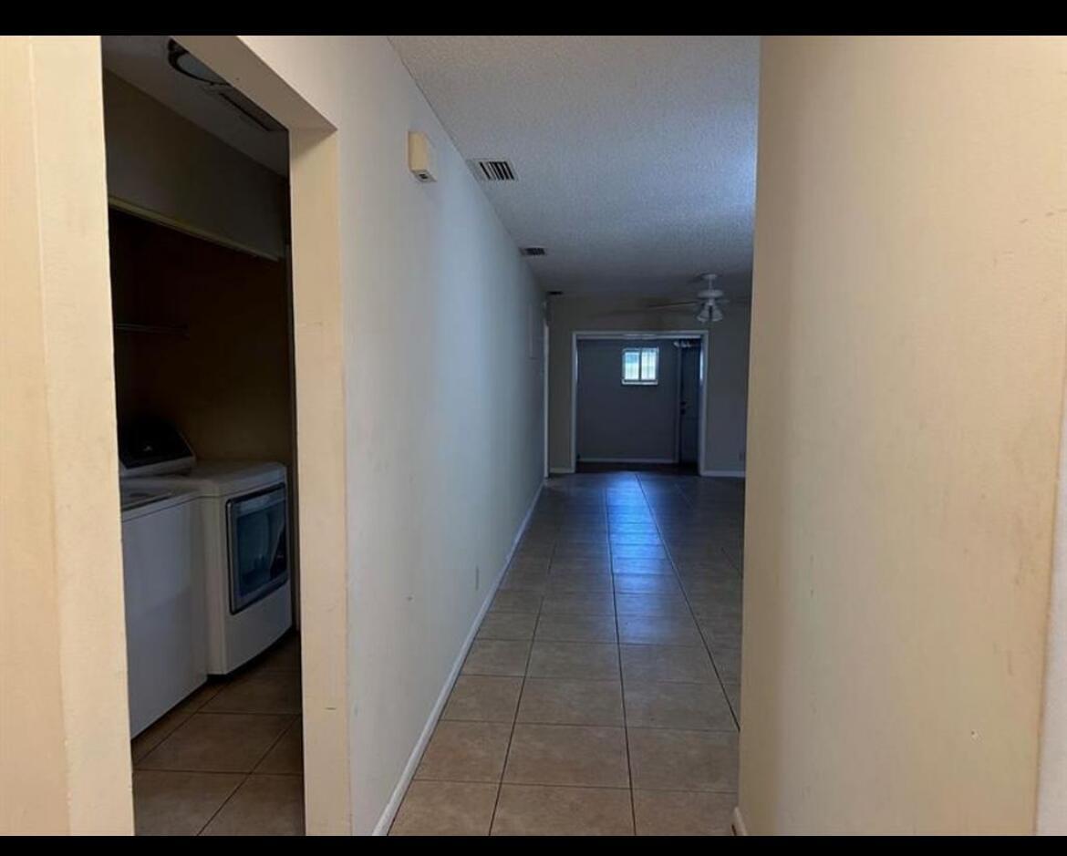 8682 Satalite Terrace, West Palm Beach FL 33403 photo 4