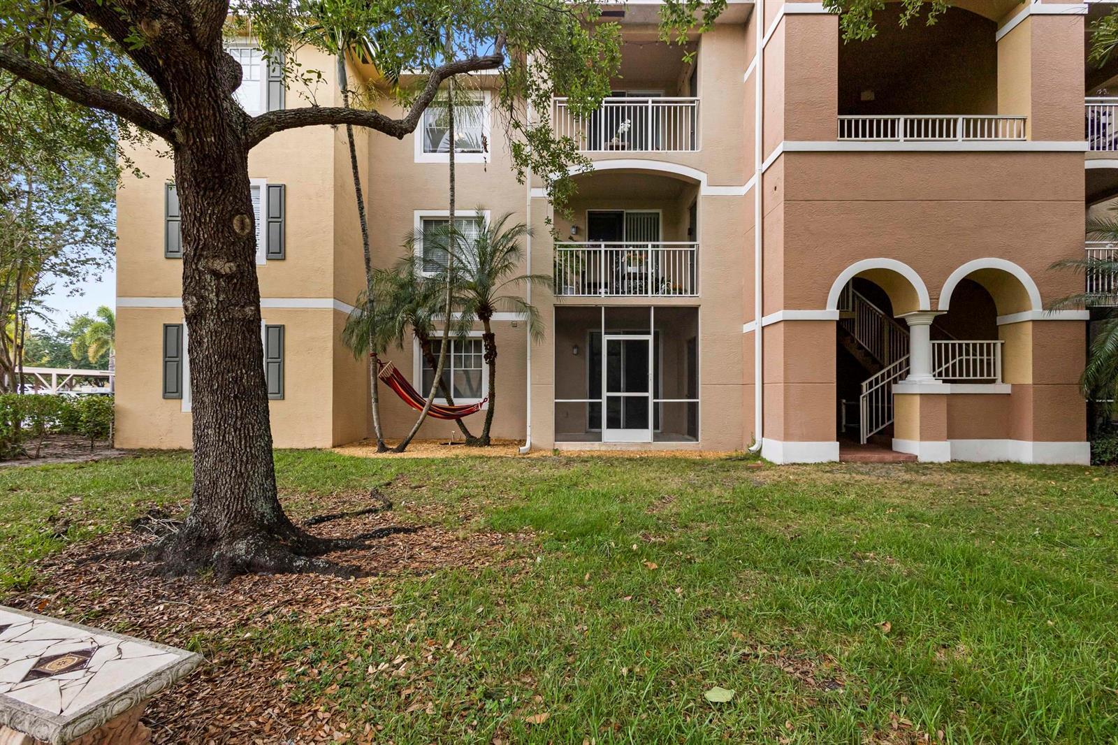 6450 Emerald Dunes Drive # 103, West Palm Beach FL 33411 photo 2