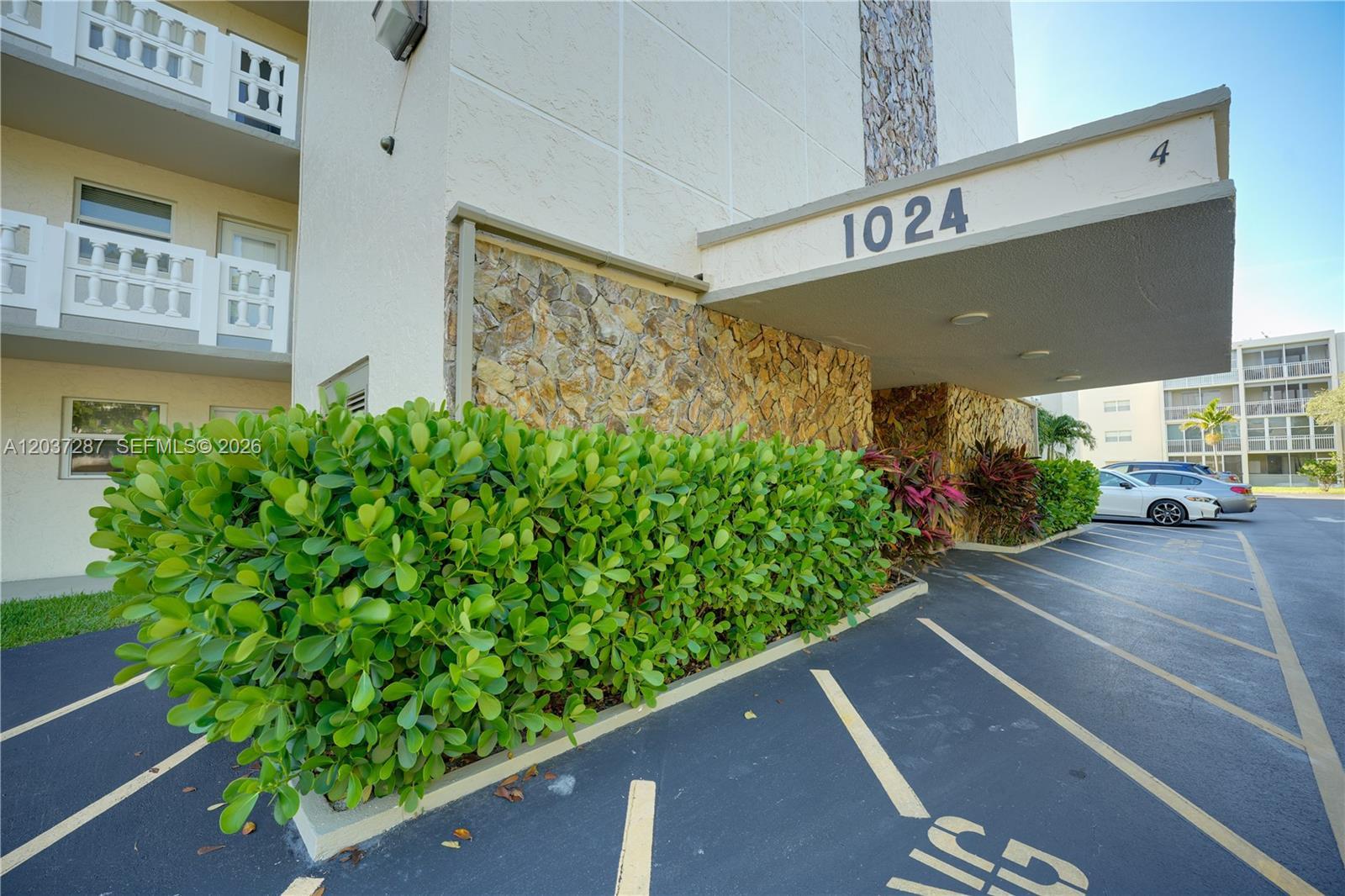 1024 SE 3rd Ave # 102, Dania Beach FL 33004 photo 2