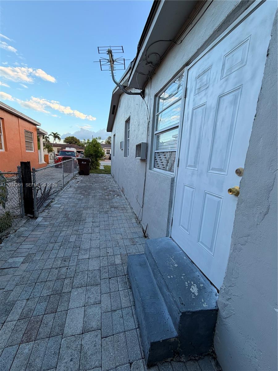 505 E 18th St, Hialeah FL 33013