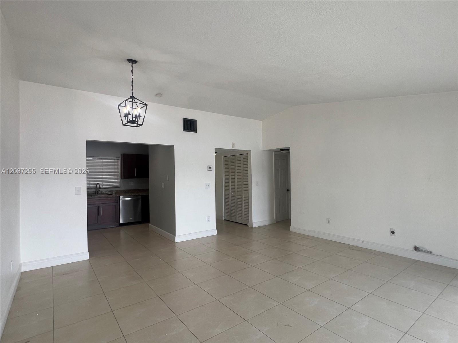 11800 SW 123rd Ave, Miami FL 33186 photo 4