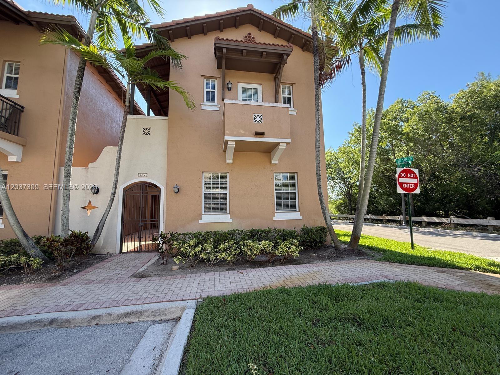 625 SW 146th Ter # 901, Pembroke Pines FL 33027 photo 2