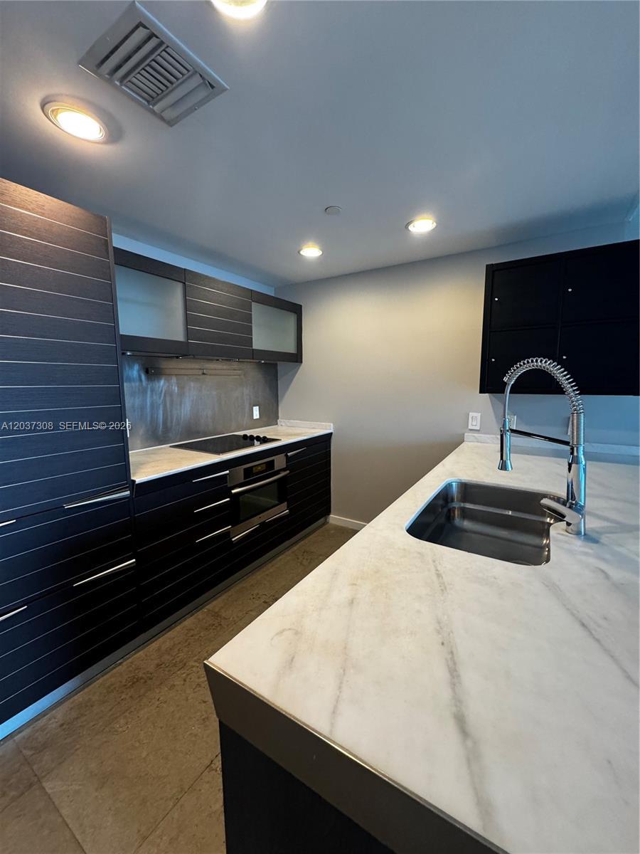 200 Biscayne Boulevar Way # 3110, Miami FL 33131 photo 5