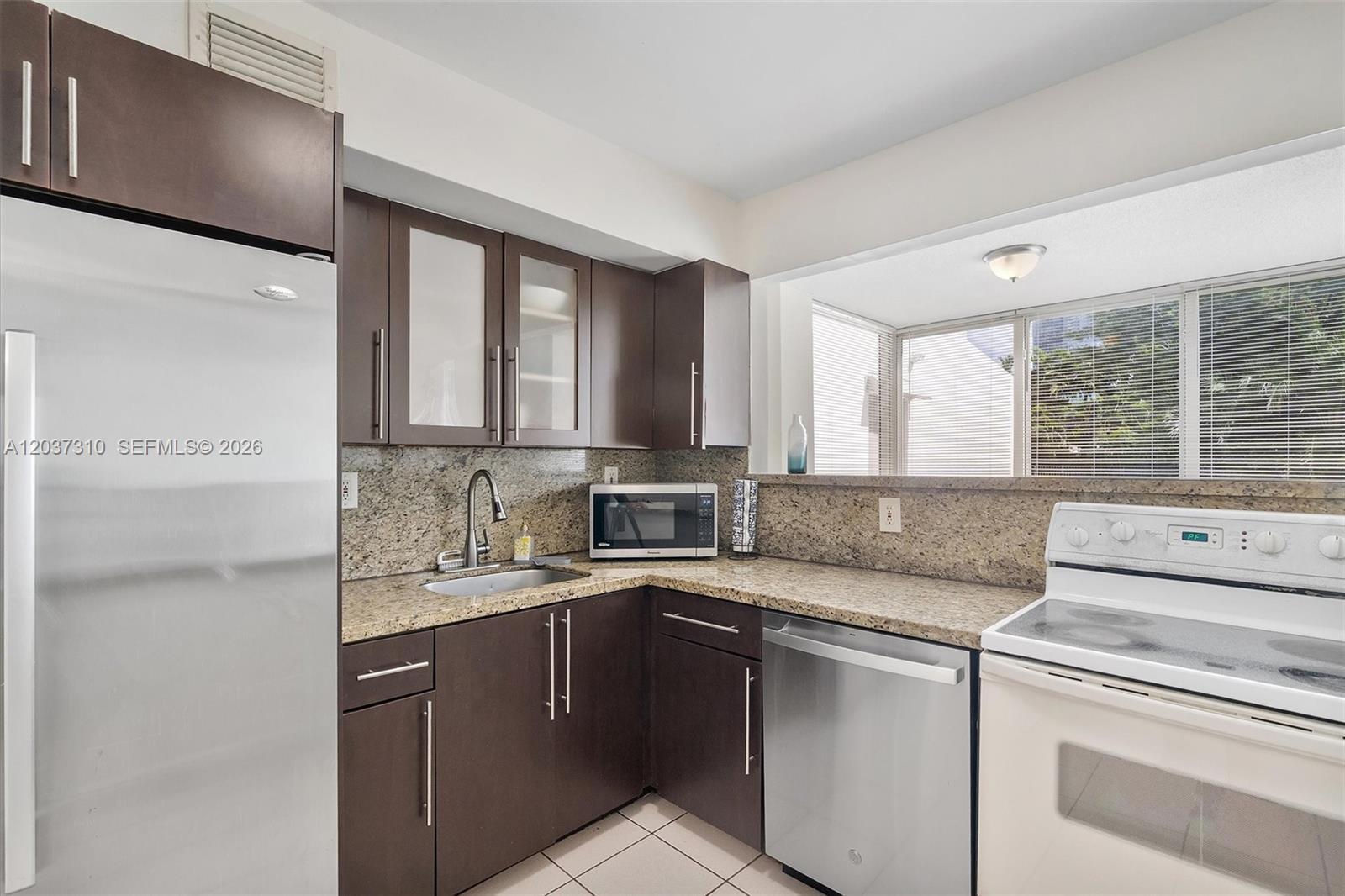 250 180th Dr # 158, Sunny Isles Beach FL 33160 photo 3