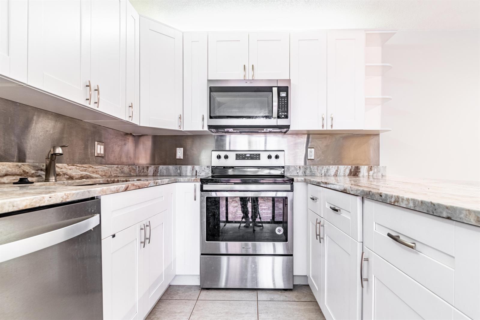 2826 SW 12th Street, Deerfield Beach FL 33442