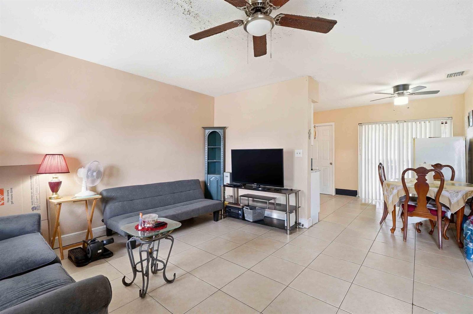 6871 SW 16th Court, North Lauderdale FL 33068 photo 4