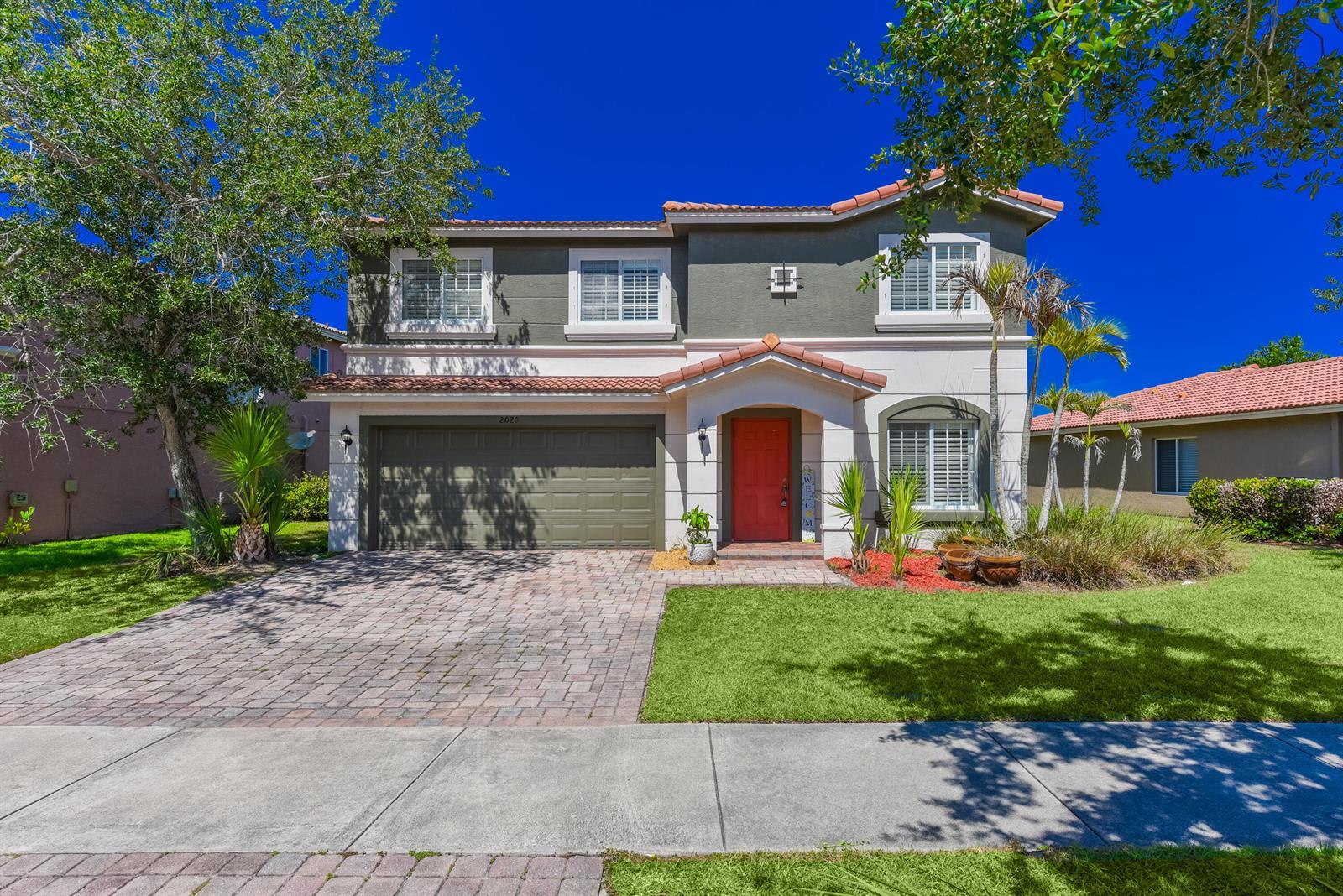 2020 SW Newport Isles Boulevard, FL 34953