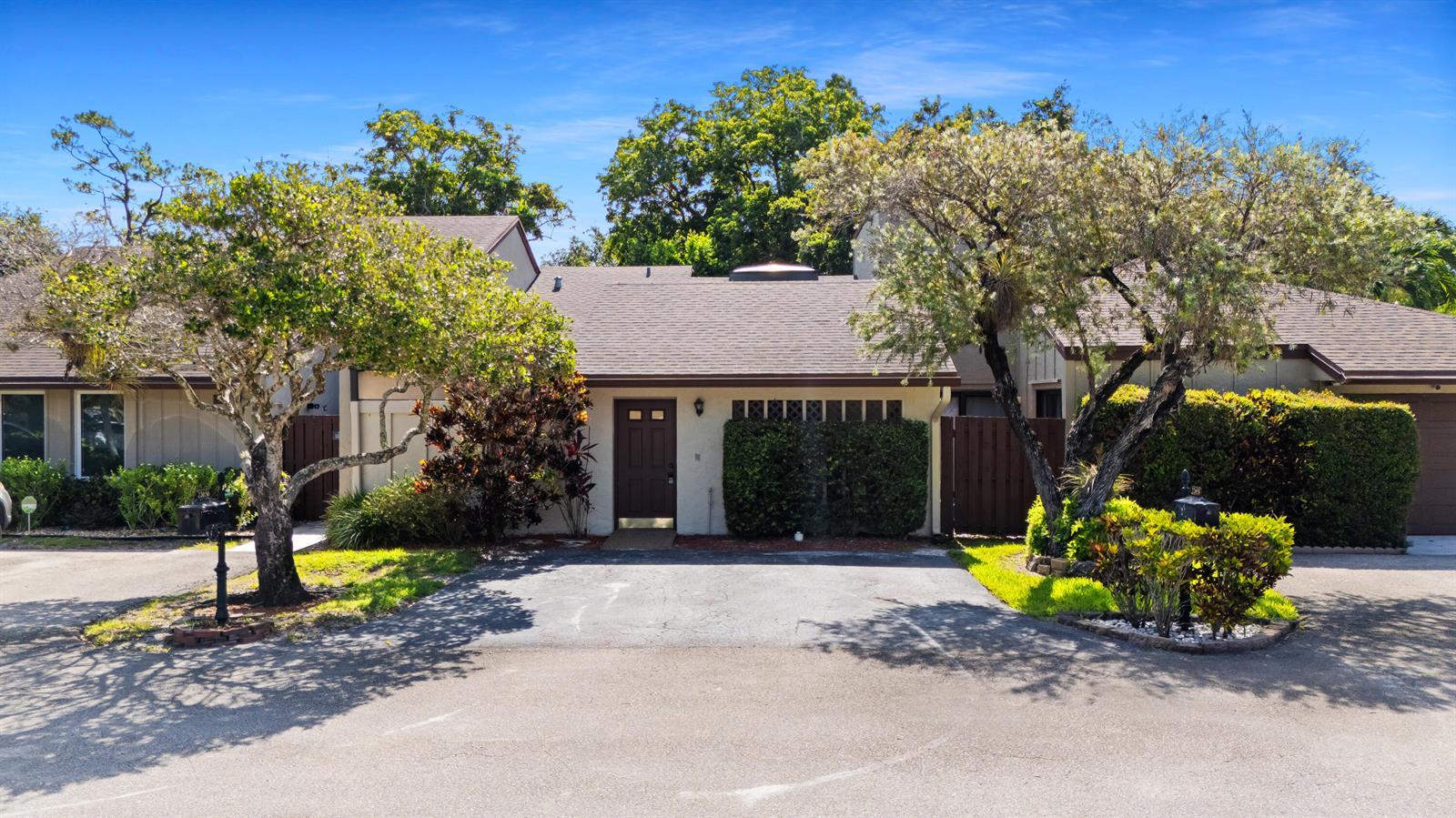 22656 Vistawood Way # 29d, Boca Raton FL 33428