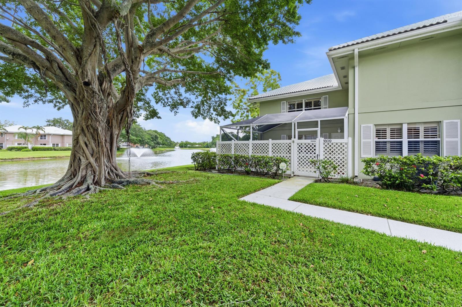 1809 Middleton Way, West Palm Beach FL 33409