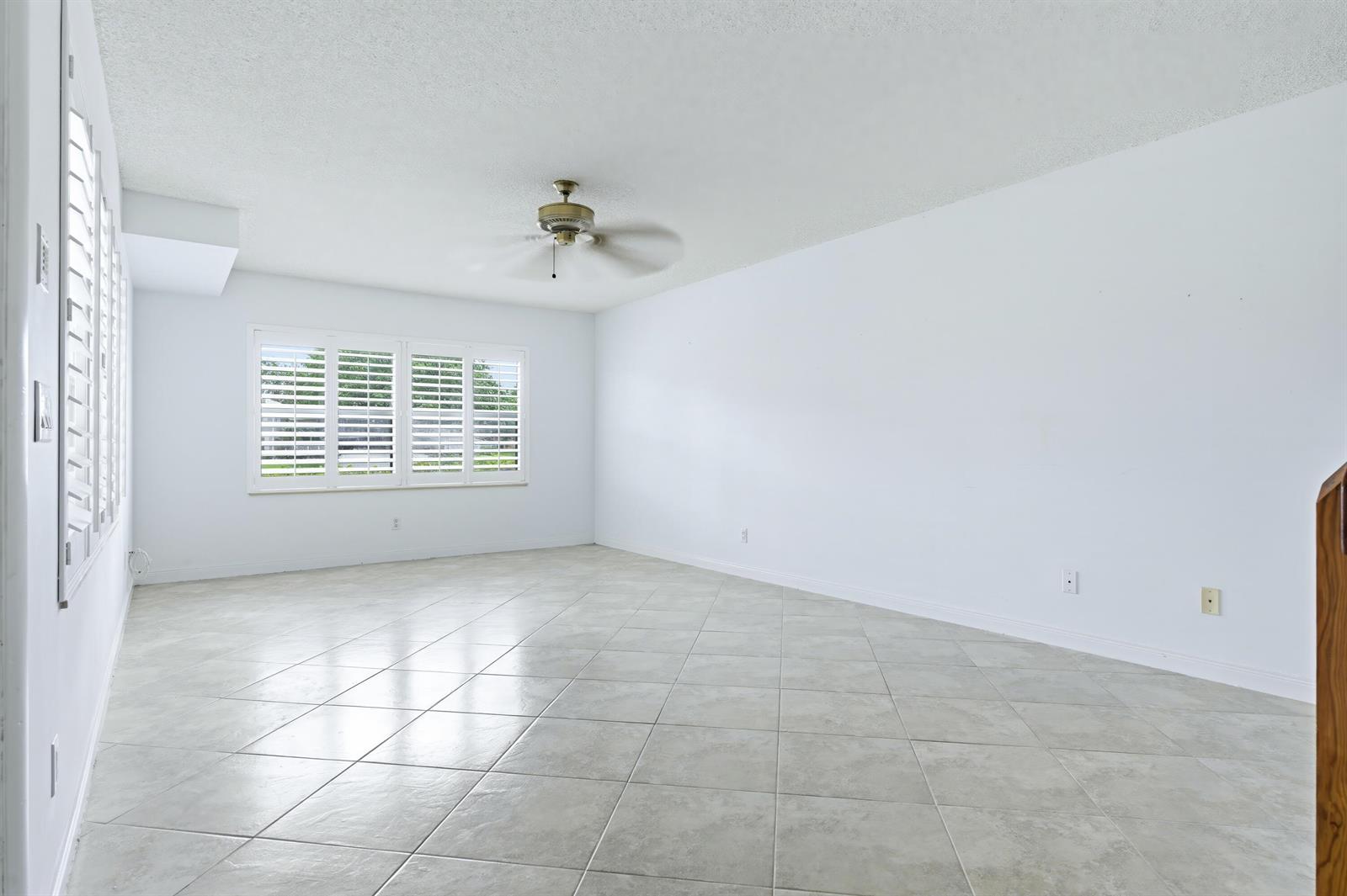 1809 Middleton Way, West Palm Beach FL 33409 photo 4