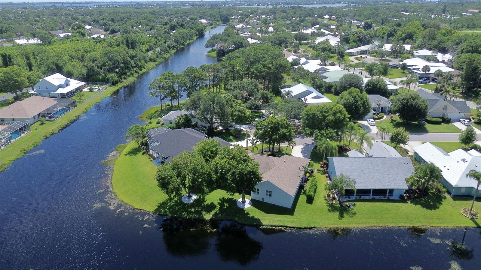 1146 SW Arrowhead Court, Palm City FL 34990 photo 2