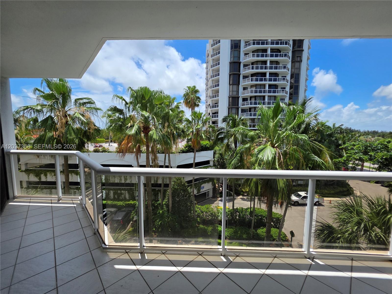 Aventura, FL 33180 photo 4