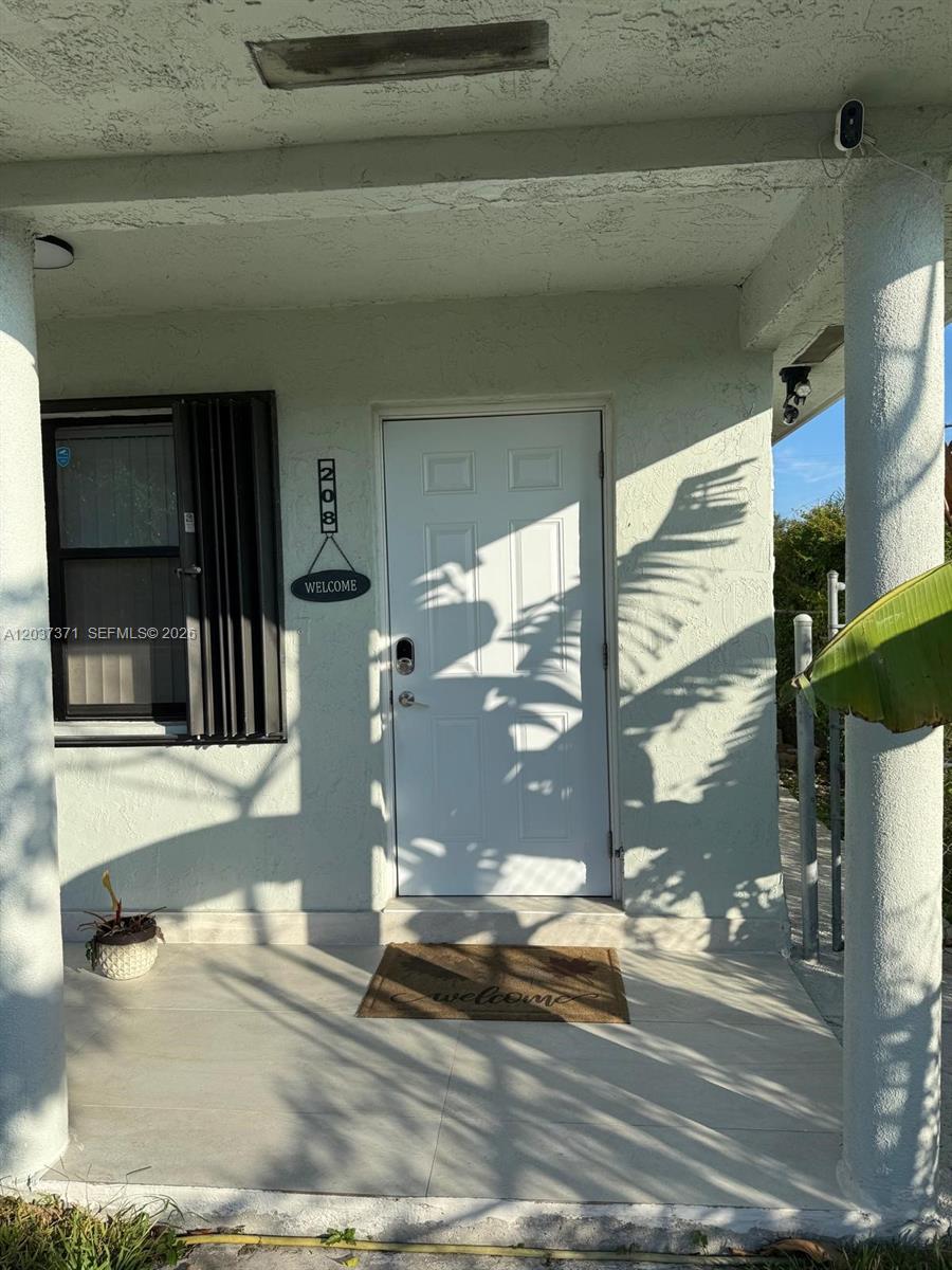 208 NW 7th St # 1, Hallandale Beach FL 33009 photo 2