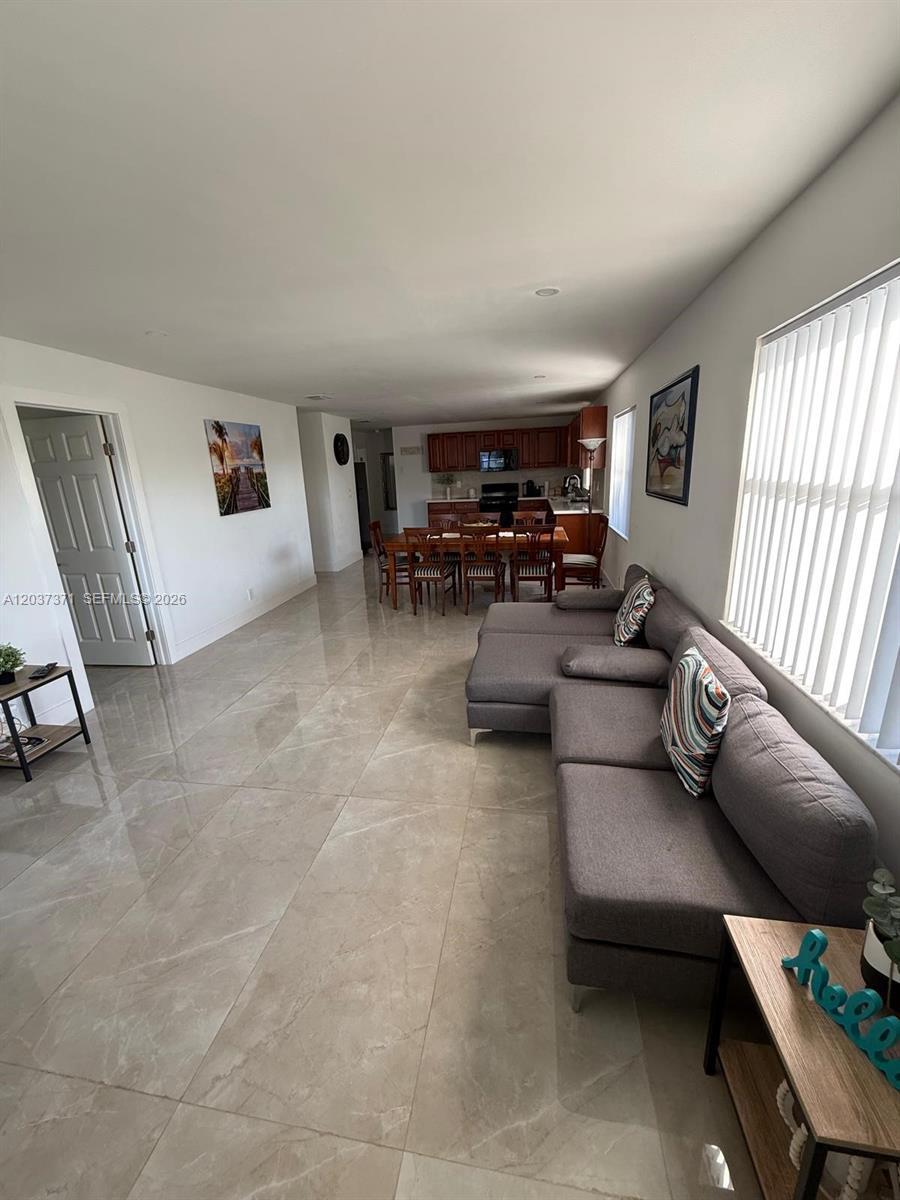 208 NW 7th St # 1, Hallandale Beach FL 33009 photo 5