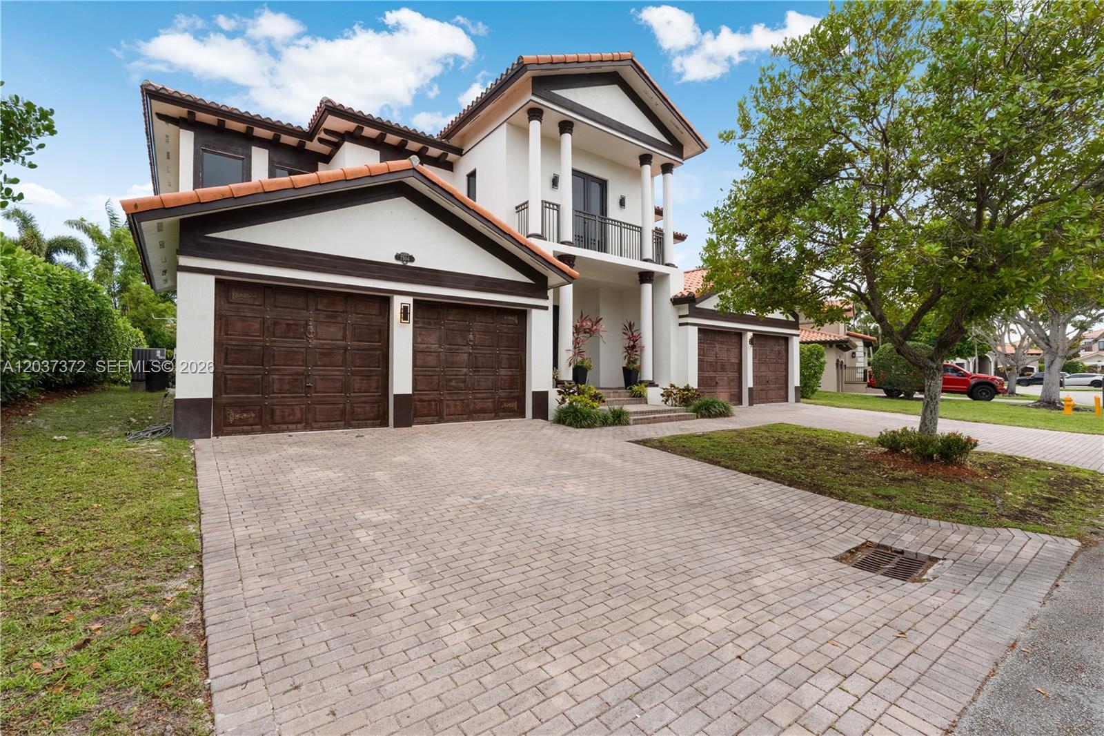 7504 SW 188th Ter, Cutler Bay FL 33157 photo 2